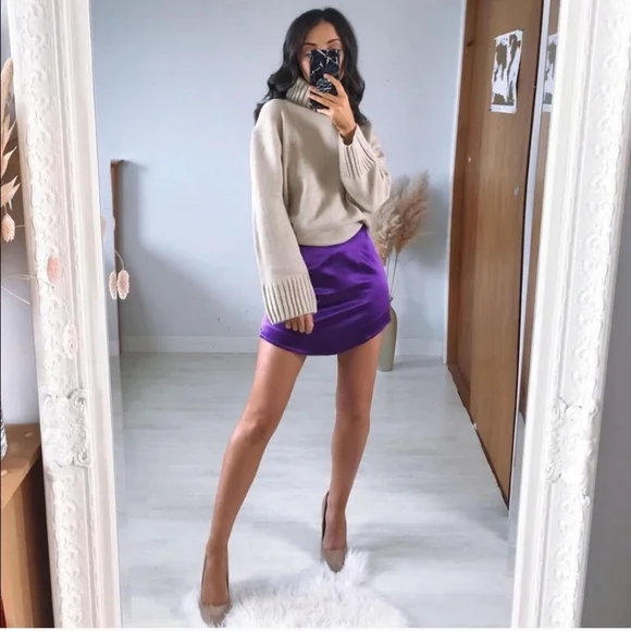 Zara * Bloggers Favorite Mini Purple Skirt - Picture 4 of 16